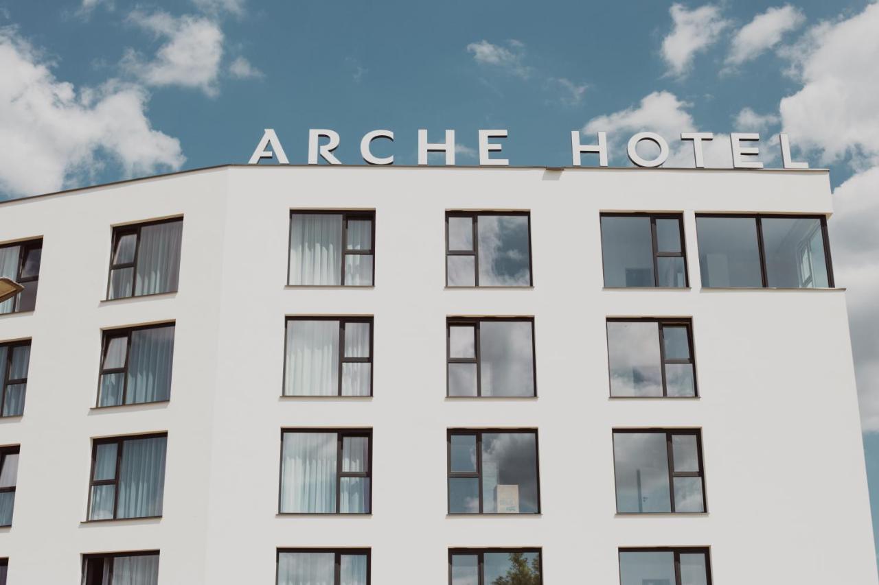 Arche Hotel Pila Exterior photo